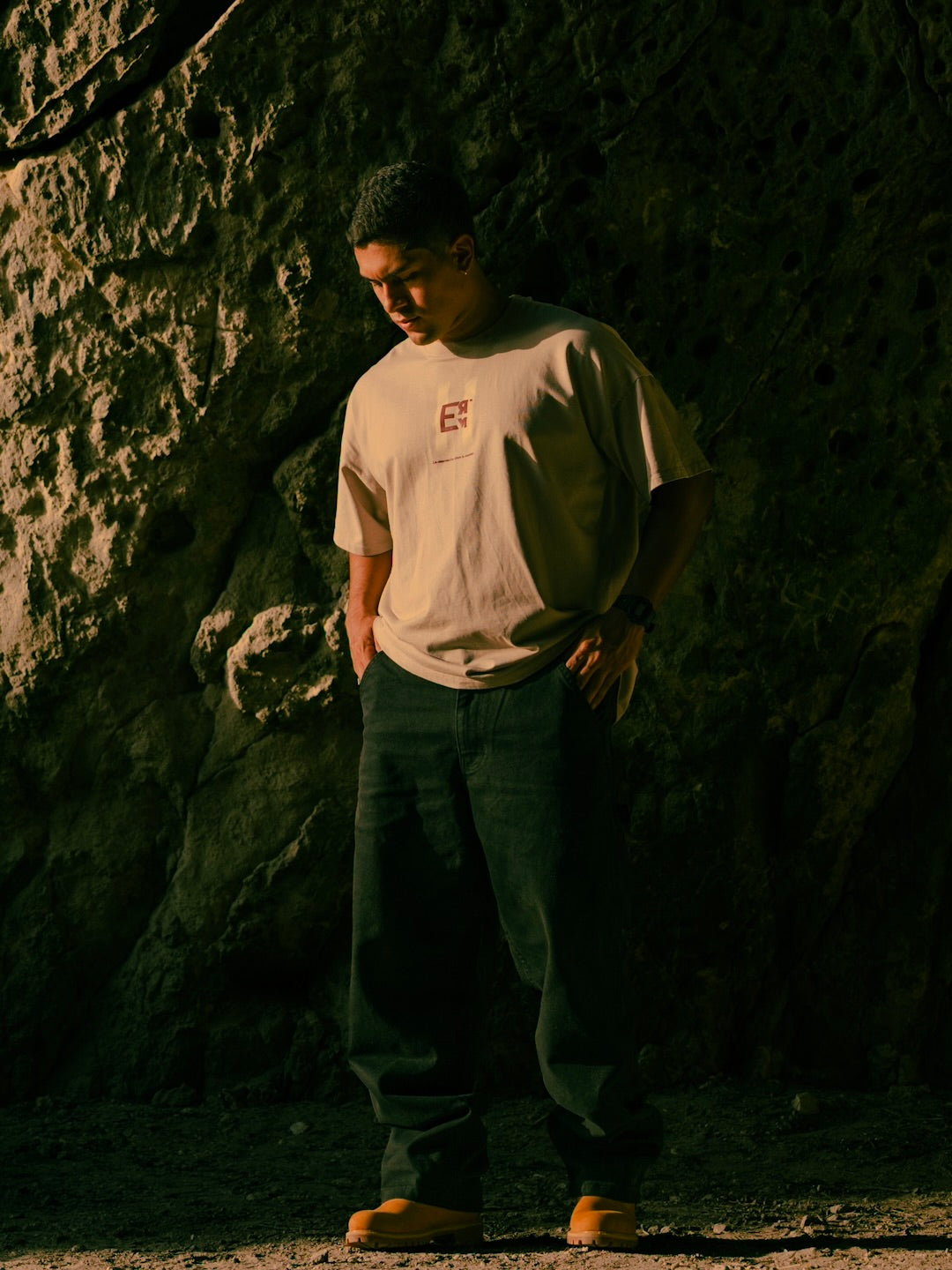 "DUALIDAD" OVERSIZE T-SHIRT.