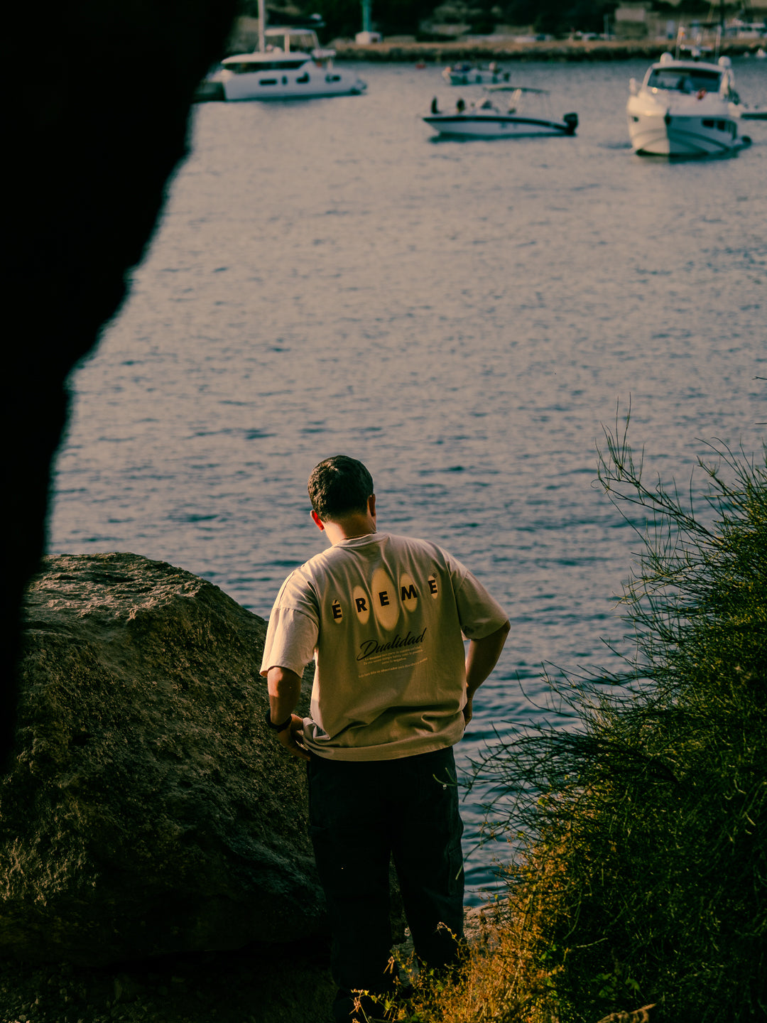 "DUALIDAD" T-SHIRT.