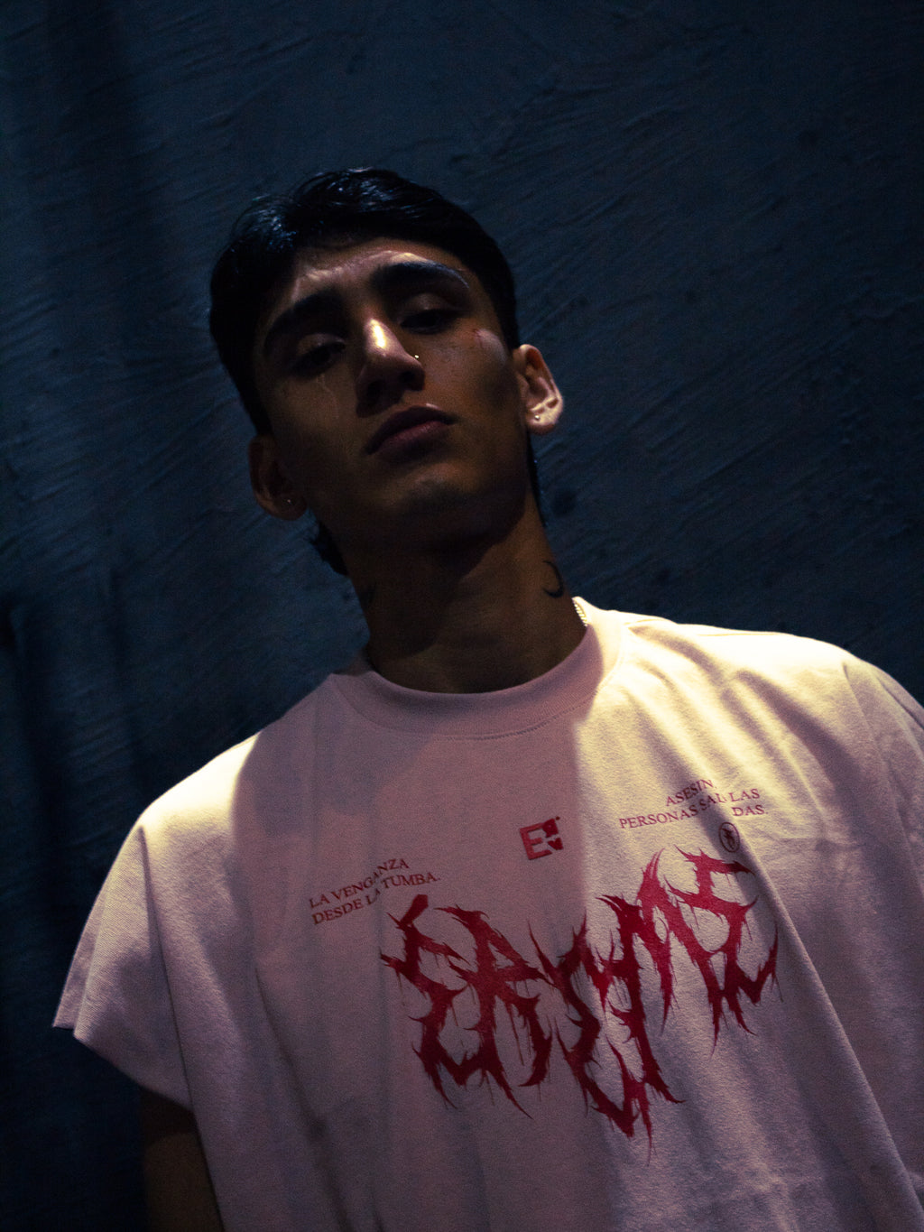 "SALVADOR" SLEEVELESS T-SHIRT.